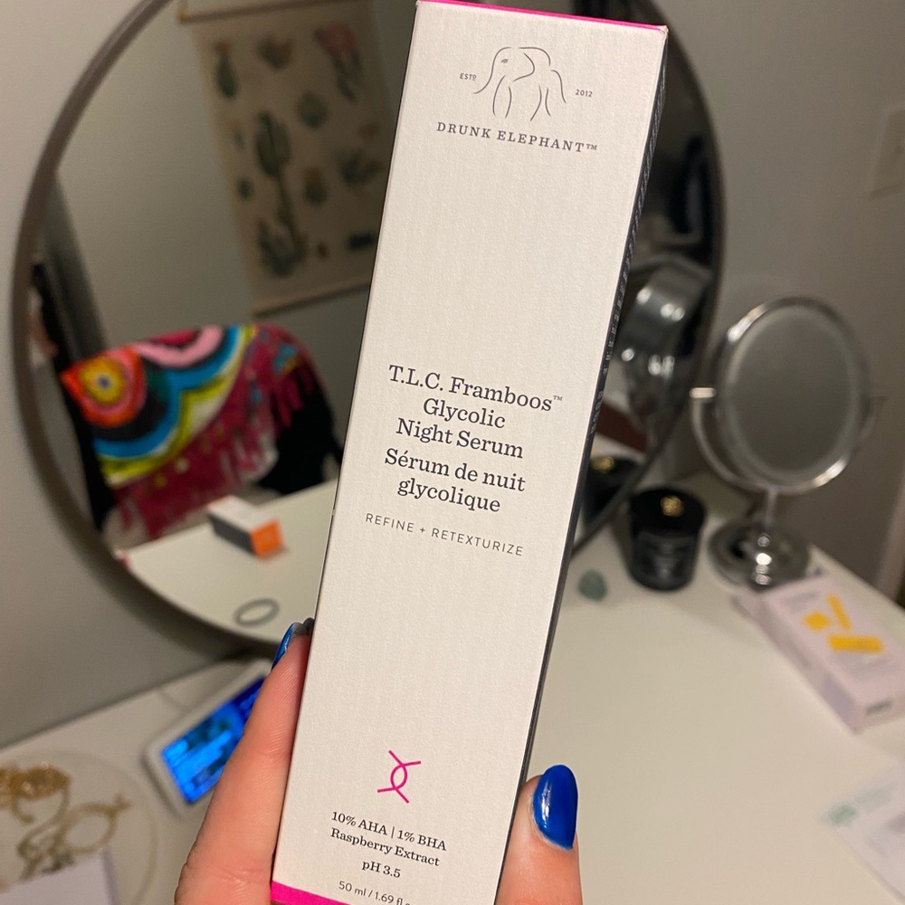 drunk elephant T.L.C. Framboos night serum